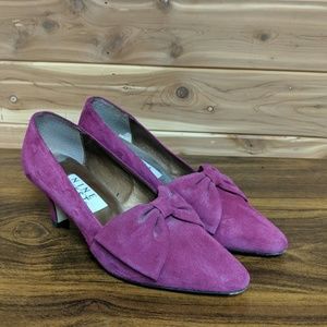 Vintage Nine West fuschia heels